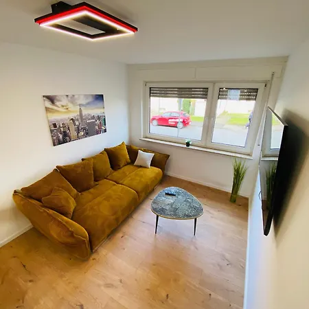 House L 10 Beds L 5 Bedrooms L 4 Bathrooms L Wi-fi