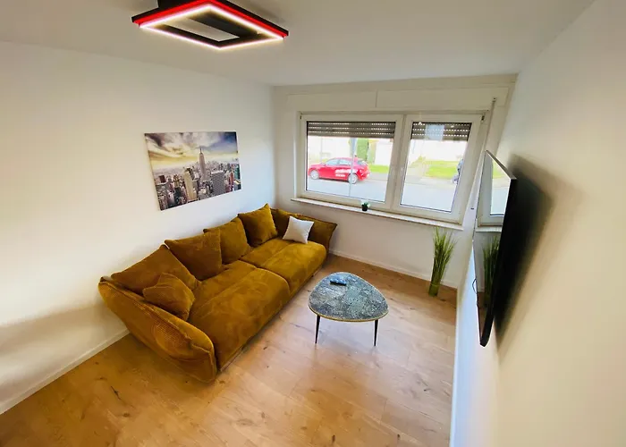 House L 10 Beds L 5 Bedrooms L 4 Bathrooms L Wi-fi