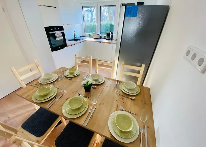 House L 10 Beds L 5 Bedrooms L 4 Bathrooms L Wi-fi Prázdninový dům Lippstadt