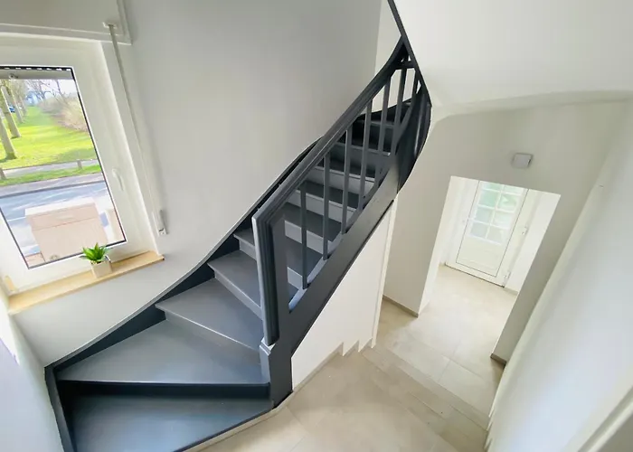 House L 10 Beds L 5 Bedrooms L 4 Bathrooms L Wi-fi Lippstadt